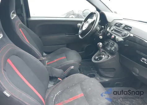 2015 Fiat 500 Abarth z USA, uszkodzony, nr VIN 3C3CFFFH7FT568192